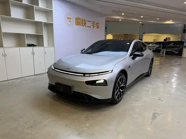 XPeng P7 2023 — купить из Китая под заказ