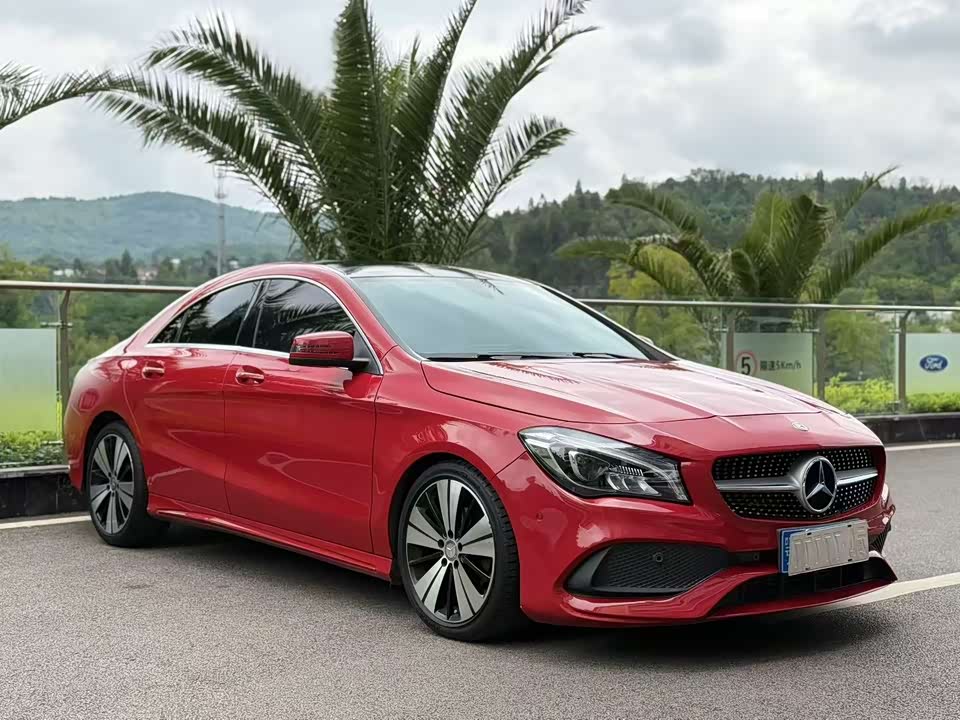 Mercedes-Benz CLA