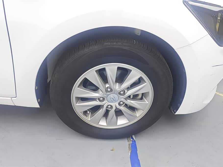 Hyundai Yuedong