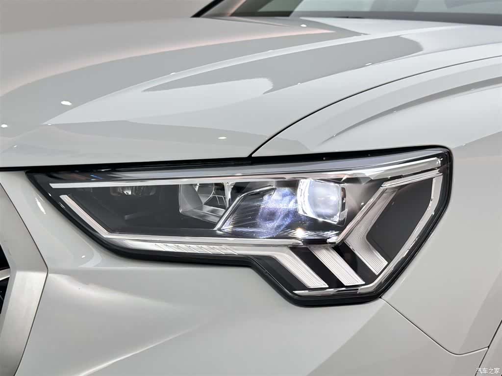 Audi Q3, 2024 17