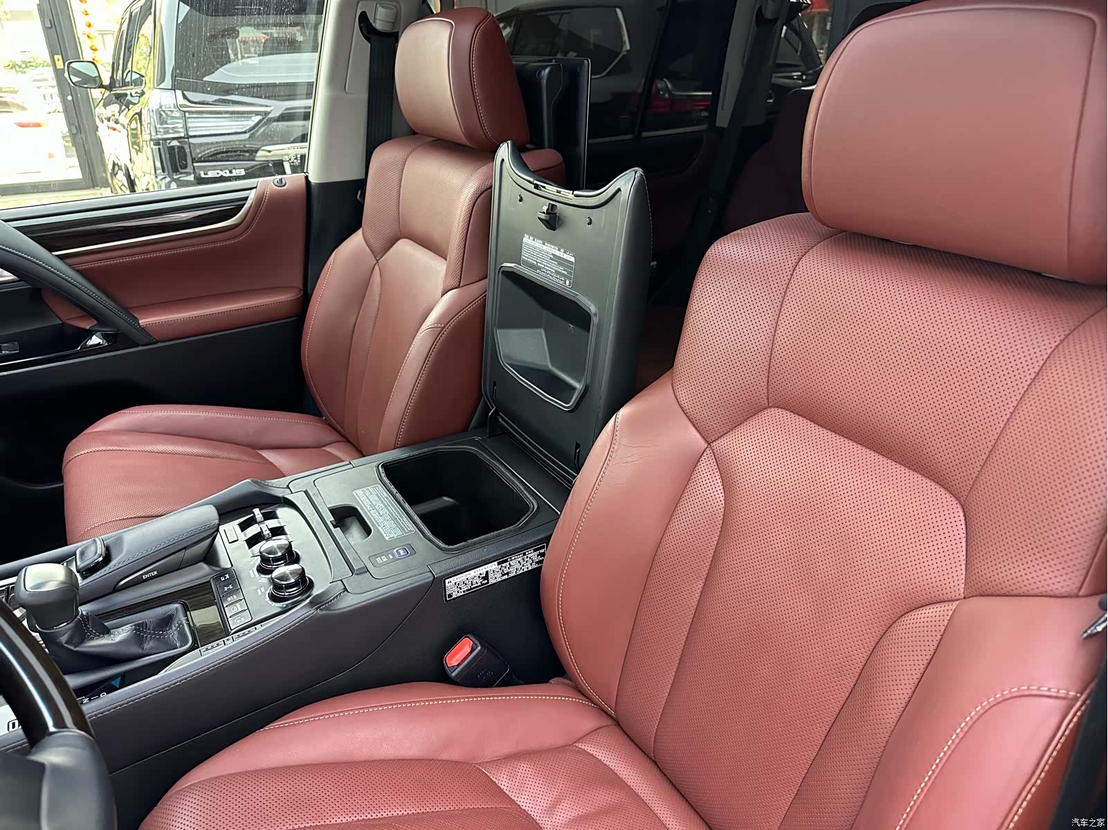 Lexus LX, 2017 13
