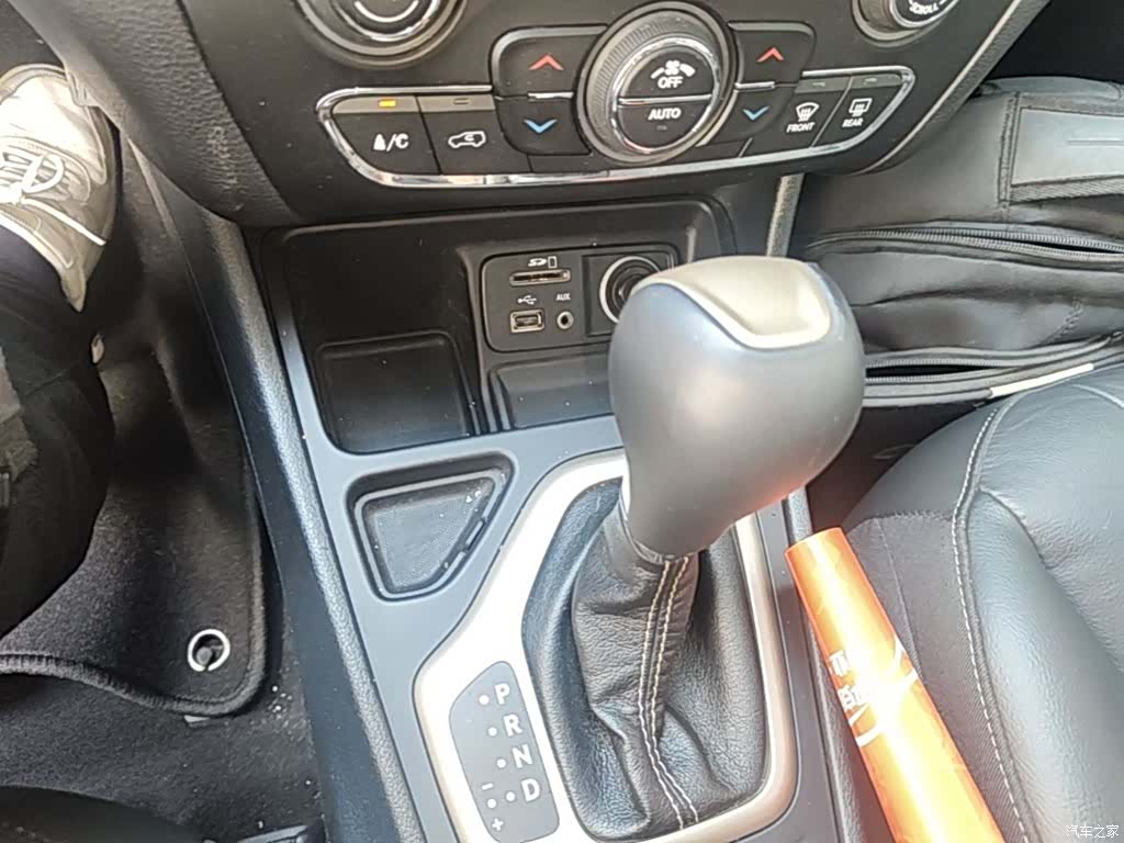 Jeep Cherokee, 2018 14