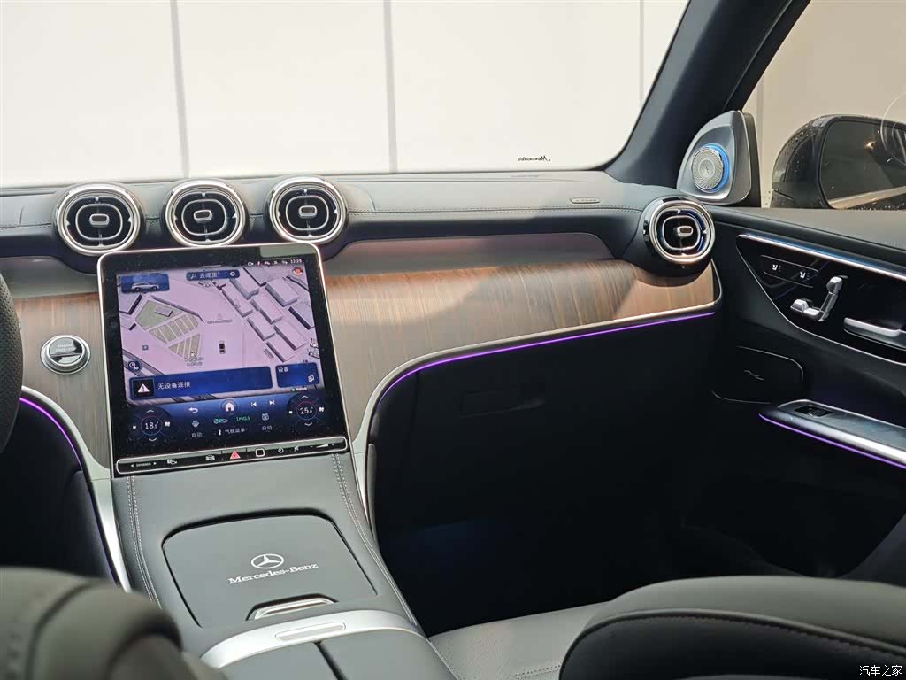 Mercedes-Benz GLC, 2025 10