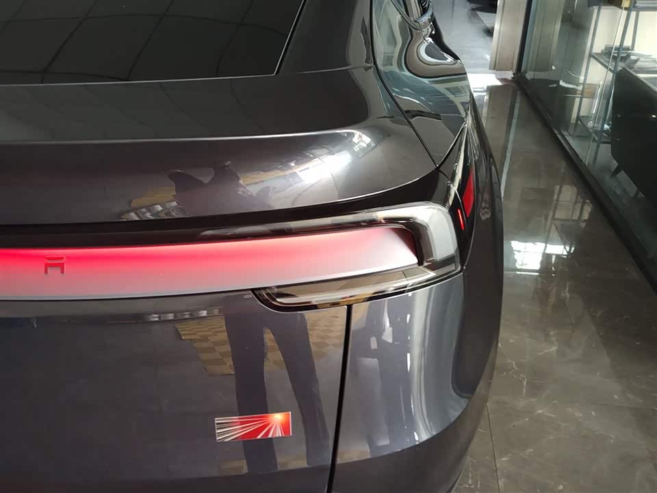Tesla Model Y Tesla Model Y
