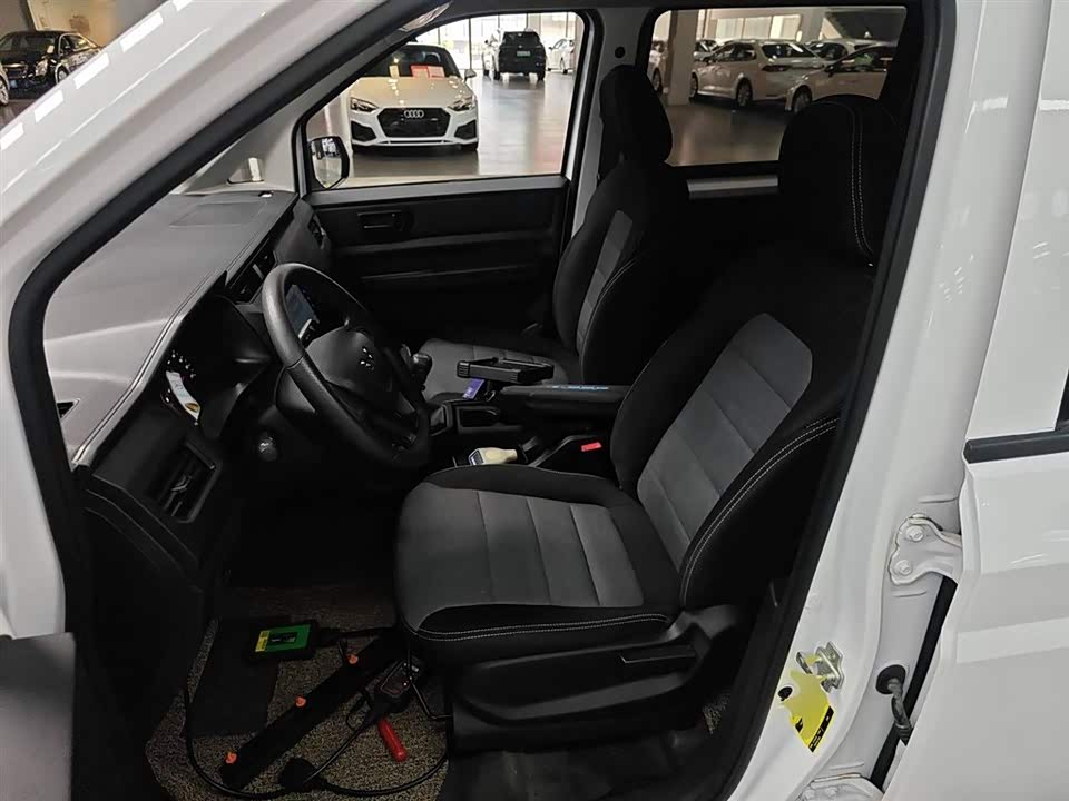 Wuling Wuling Hongguang PLUS Wuling Wuling Hongguang PLUS