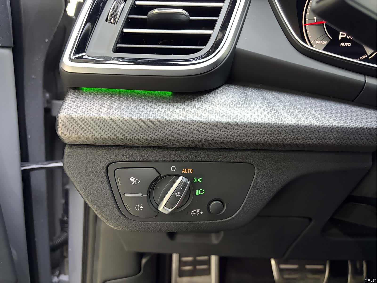 Audi Q5L, 2025 17