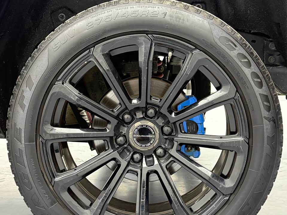 CrossBoundary Co-creation tank 300