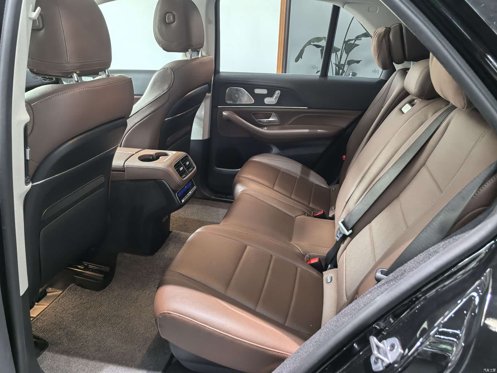 Mercedes-Benz GLE, 2023 9