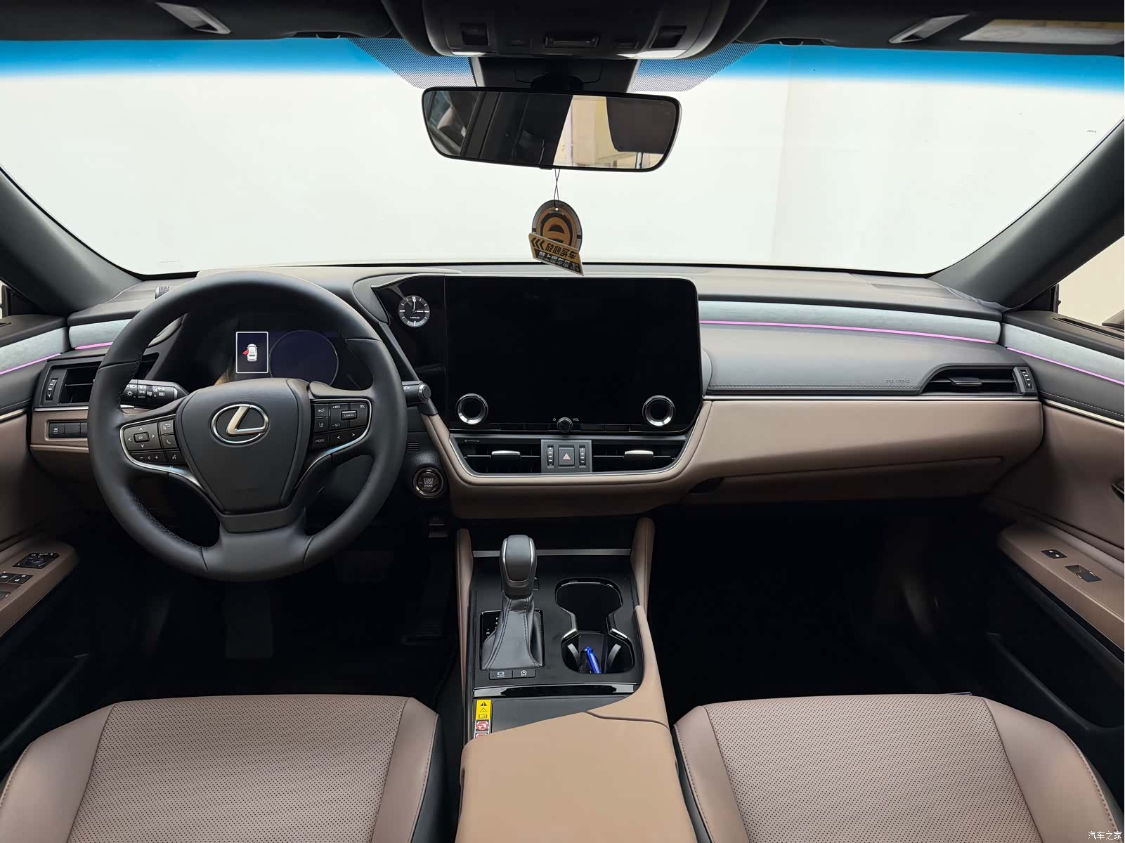 Lexus ES, 2024 13