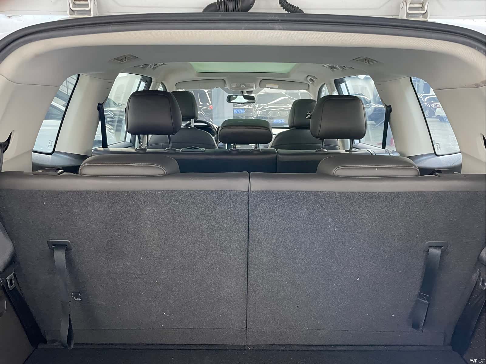 Roewe RX8, 2018 10