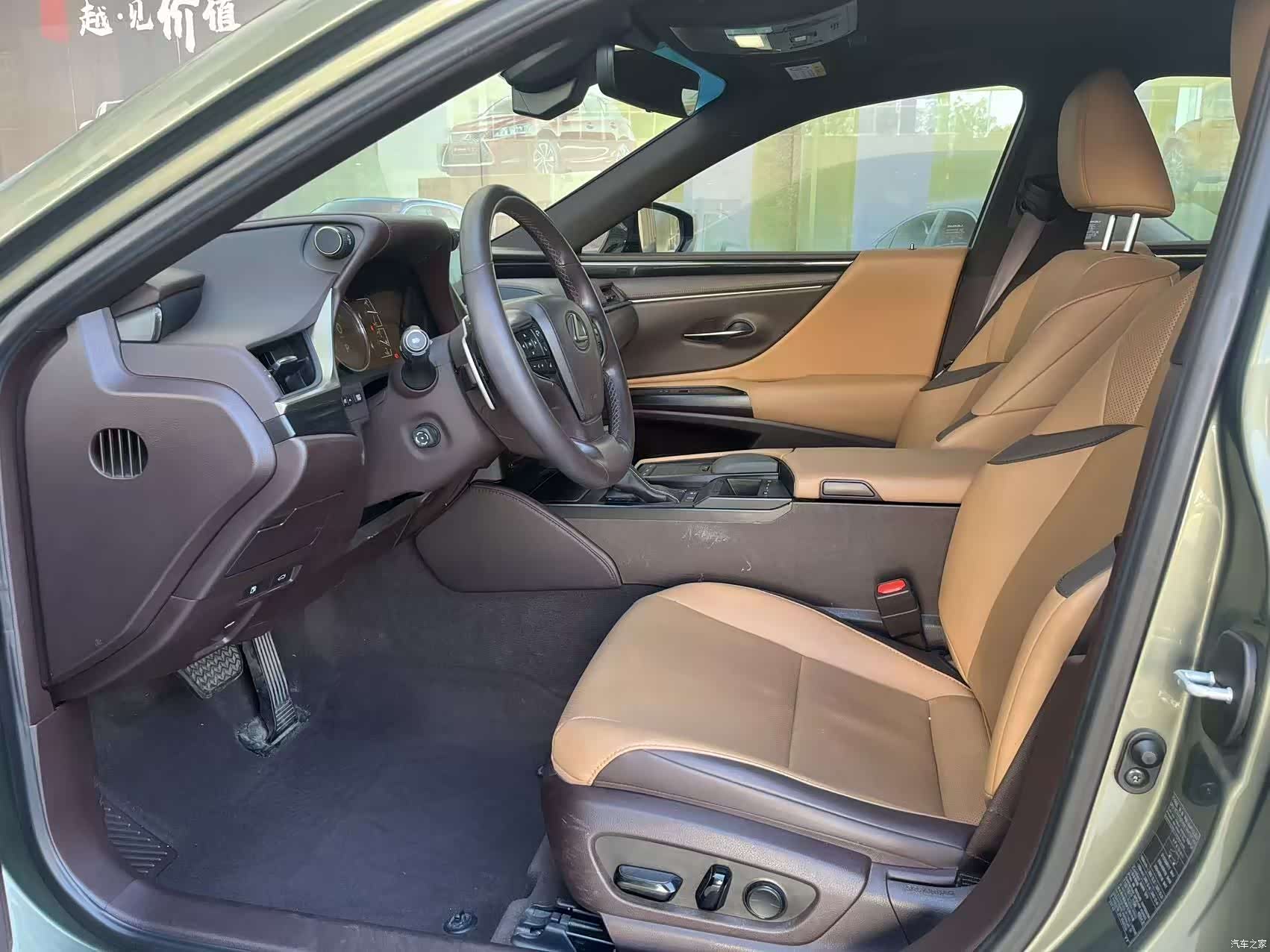 Lexus ES, 2022 6