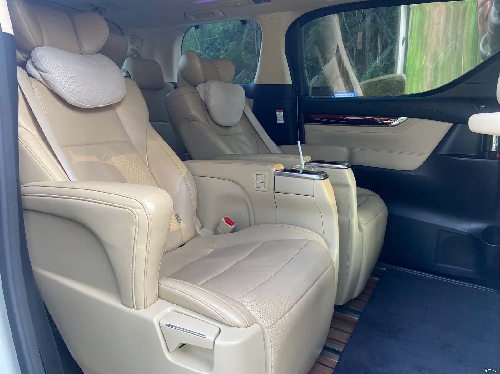 Toyota Alphard, 2016 14
