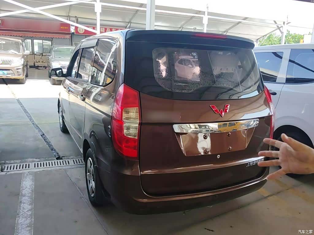 Wuling Hongguang, 2019 все фото
