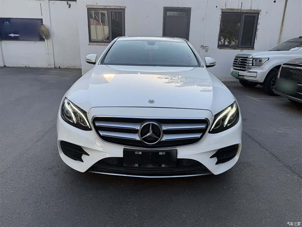 Mercedes-Benz E-Class, 2018 4