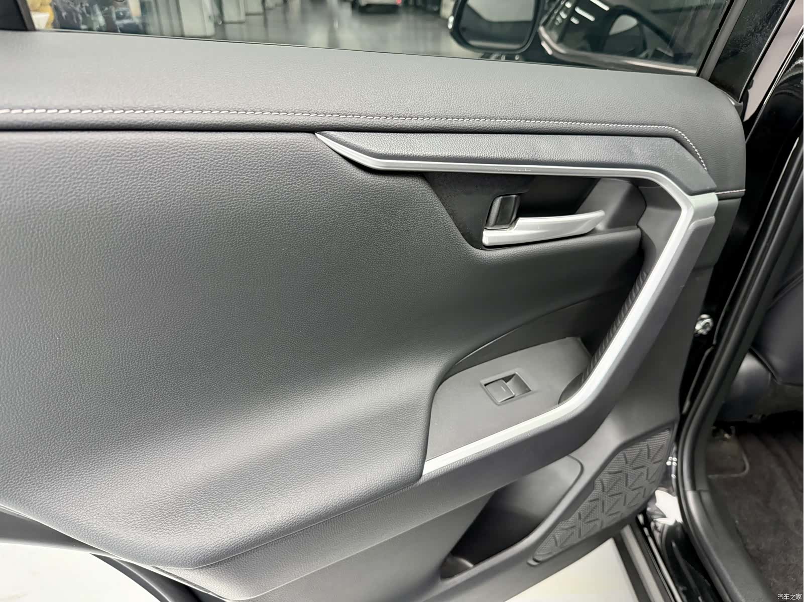 Toyota Wildlander, 2024 6