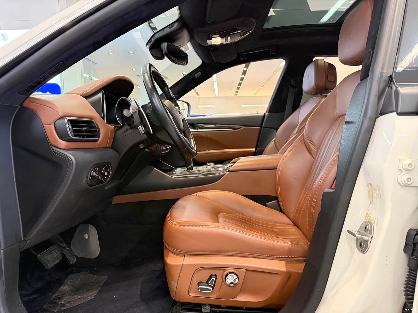 Maserati Levante, 2016 6