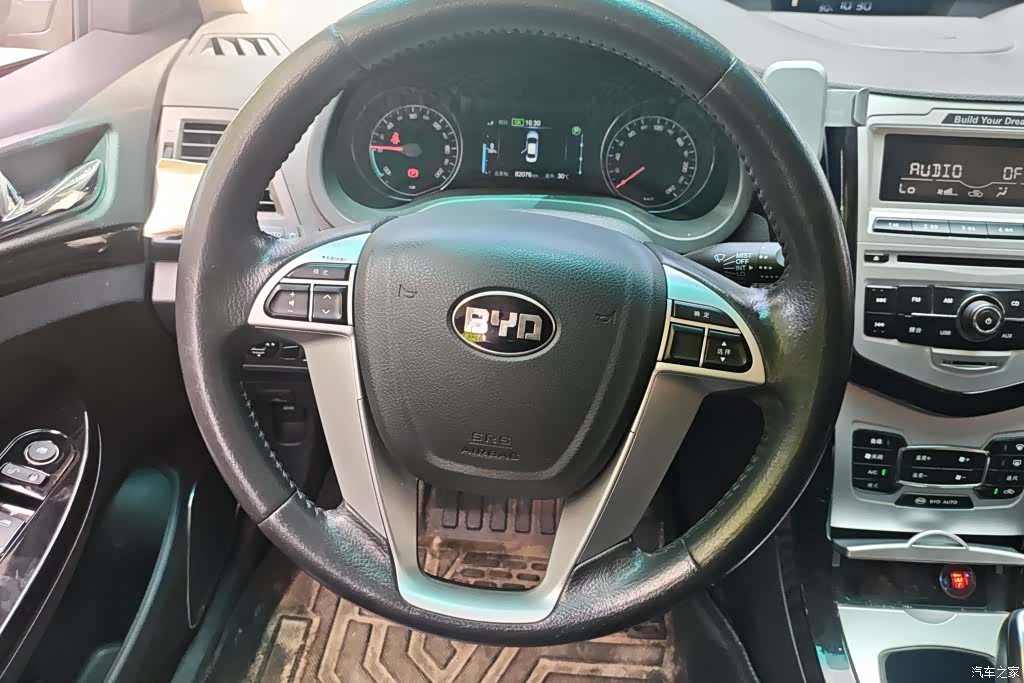BYD E5, 2016 15