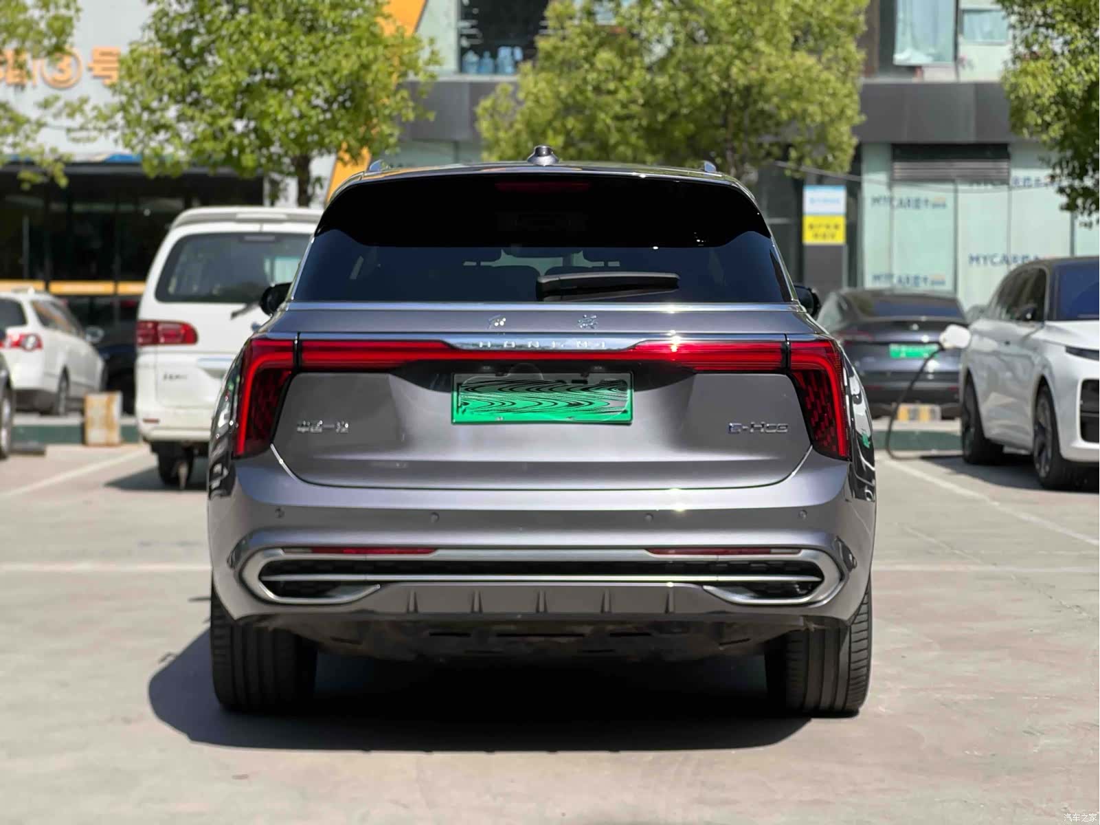 Hongqi E-HS9, 2023 8