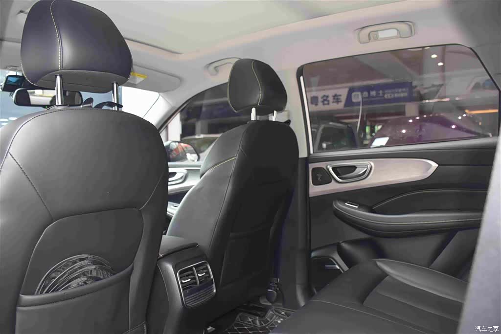 Roewe RX5, 2021 9