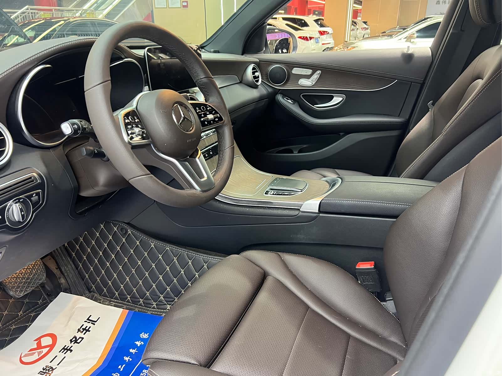 Mercedes-Benz GLC, 2022 все фото