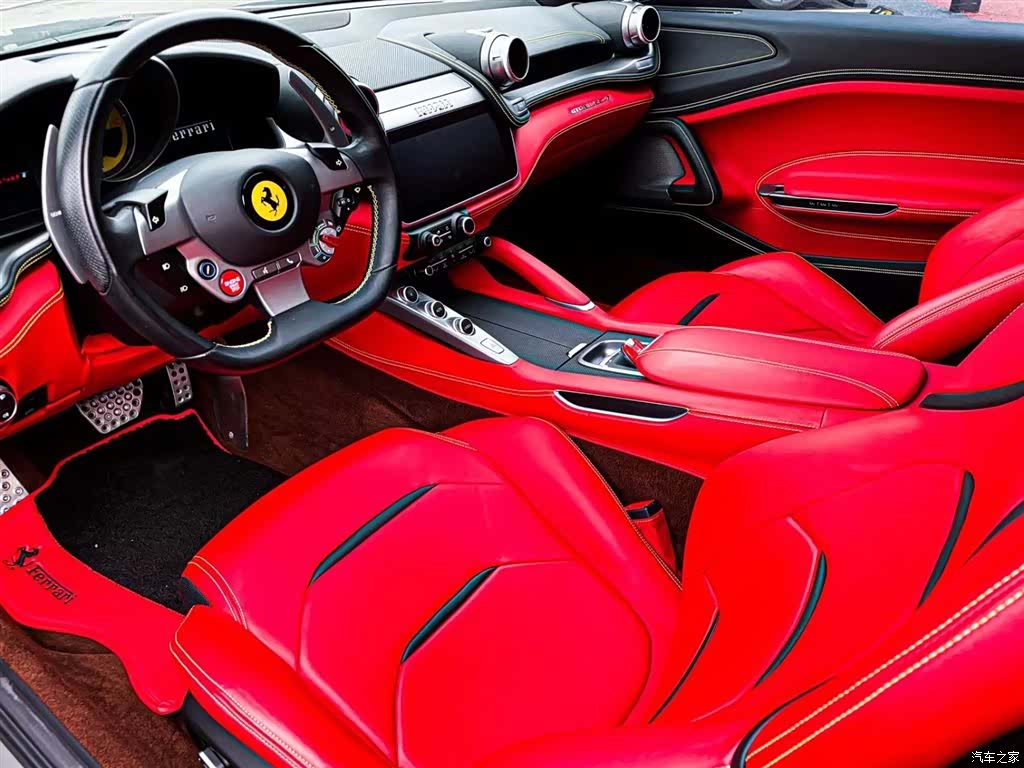 Ferrari GTC4Lus, 2018 все фото