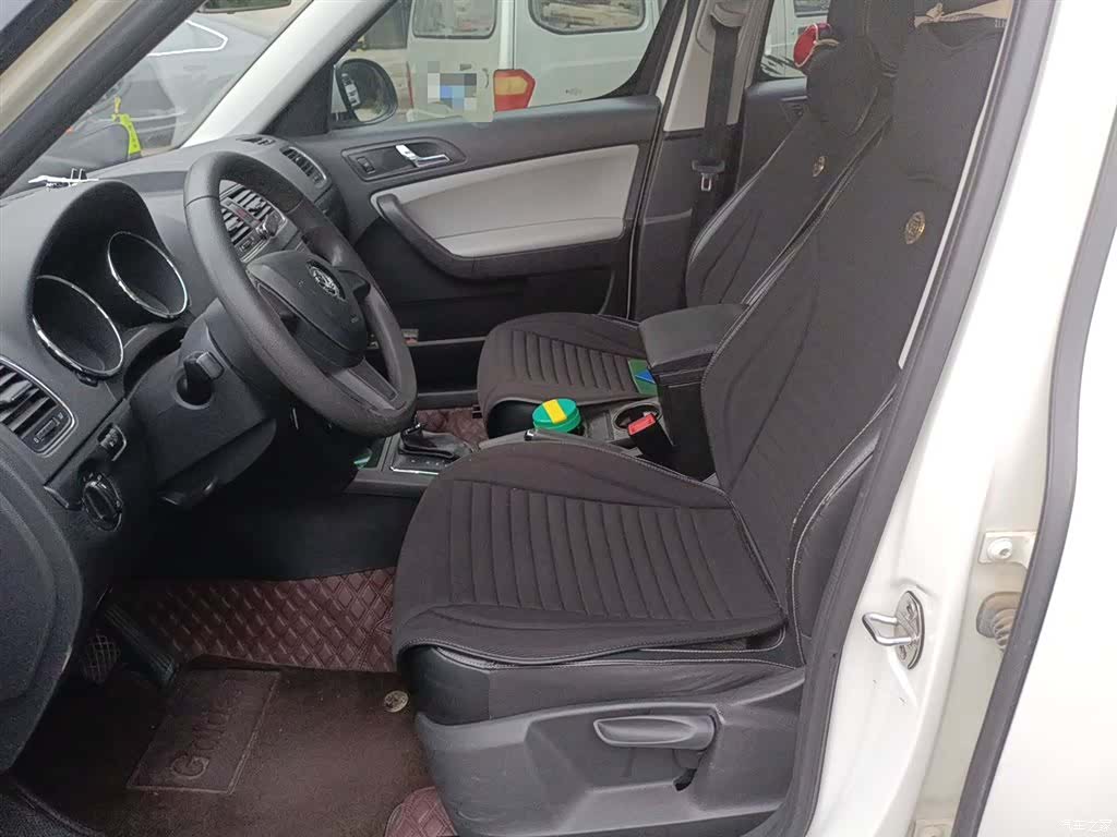 Skoda Yeti, 2016 8