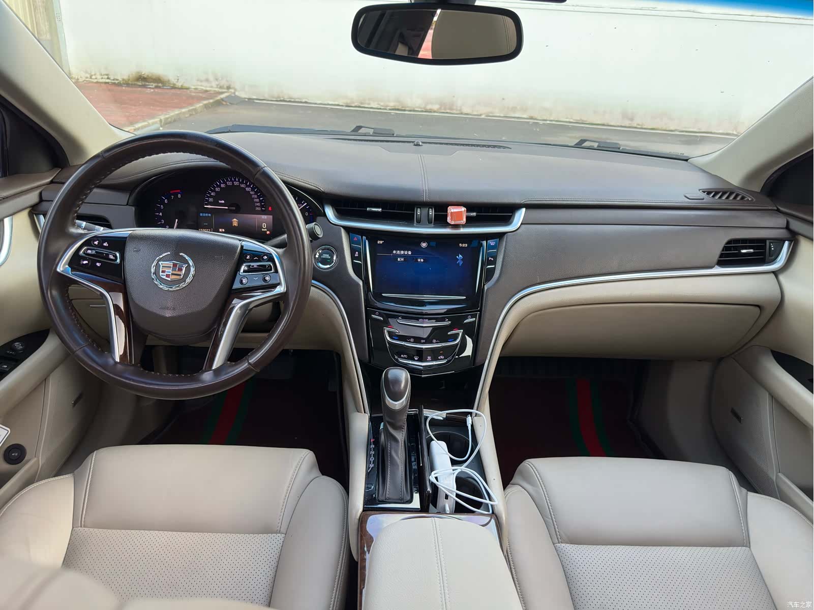 Cadillac XTS, 2013 10