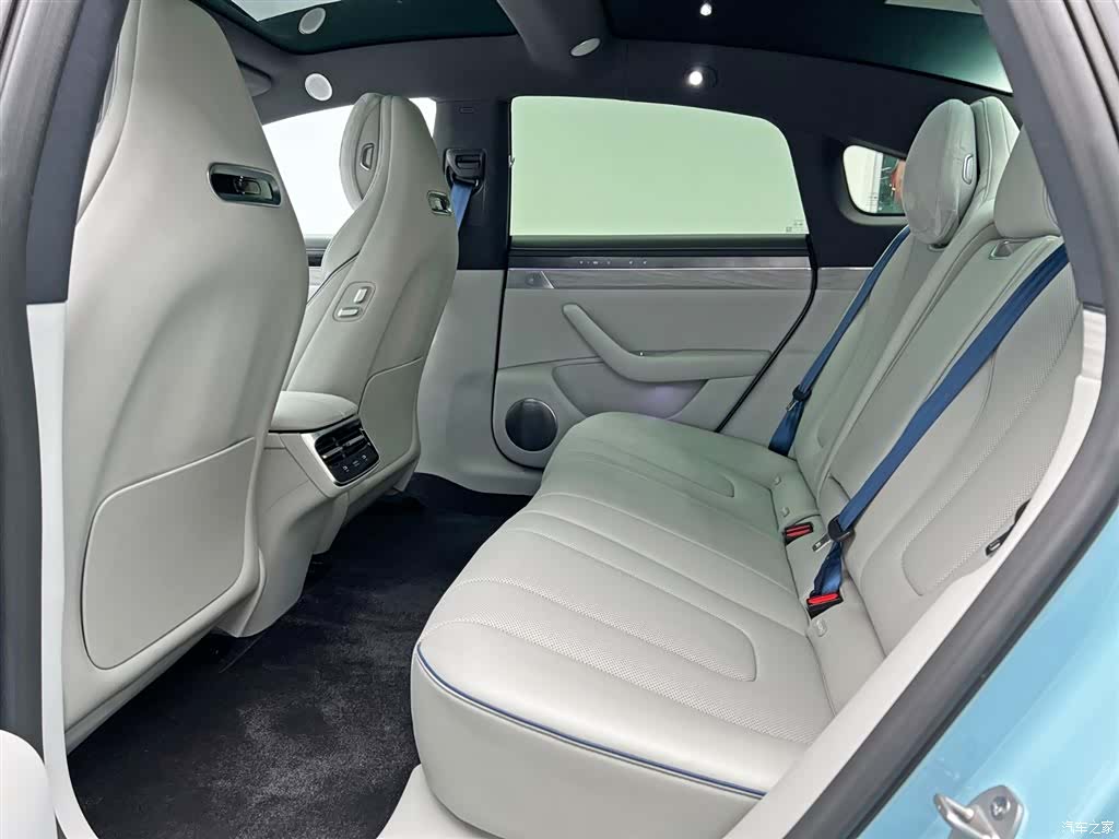 Luxeed S7, 2025 15