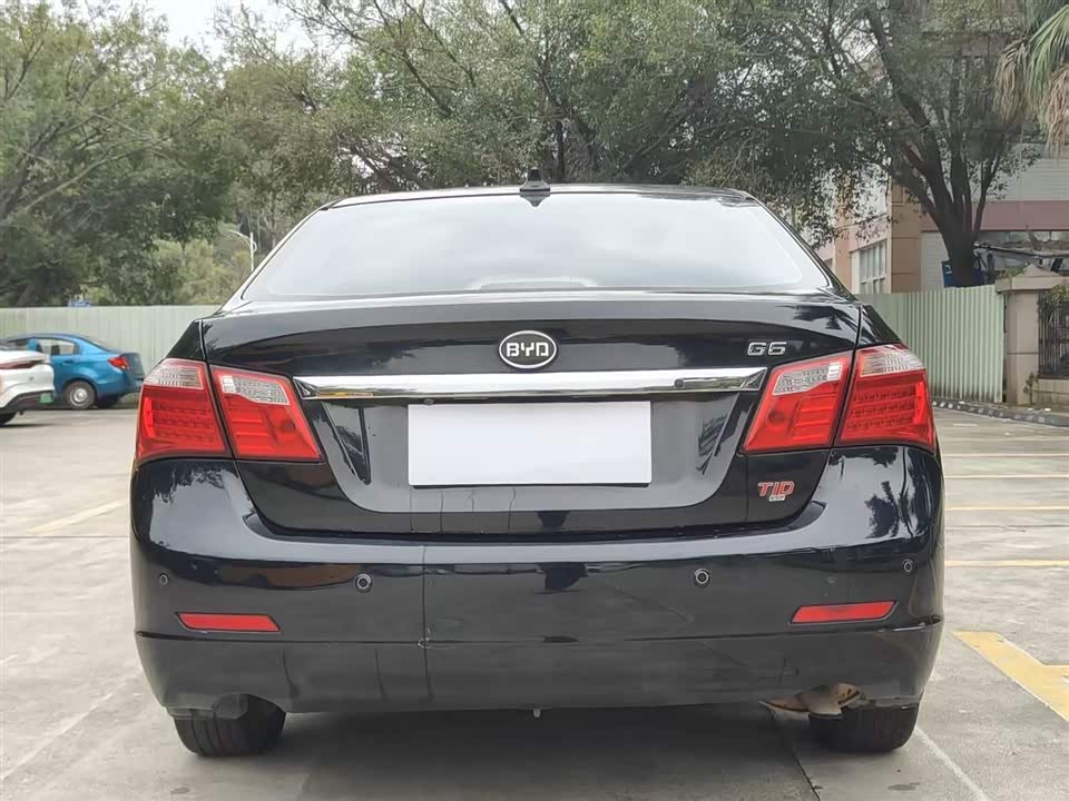 BYD G6