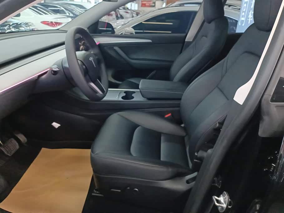 Tesla Model Y Tesla Model Y