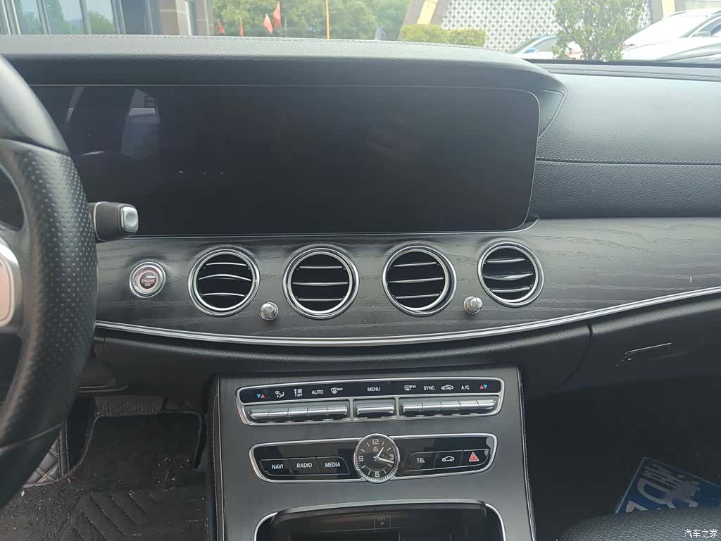 Mercedes-Benz E-Class, 2019 14