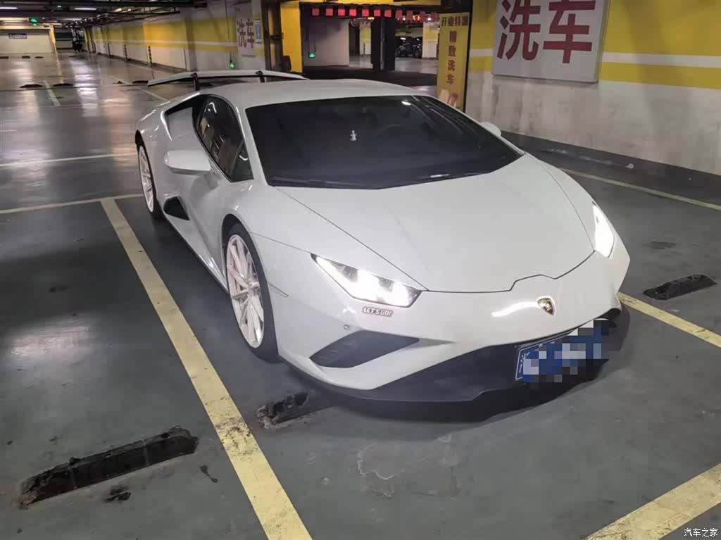 Lamborghini Huracán, 2023 3