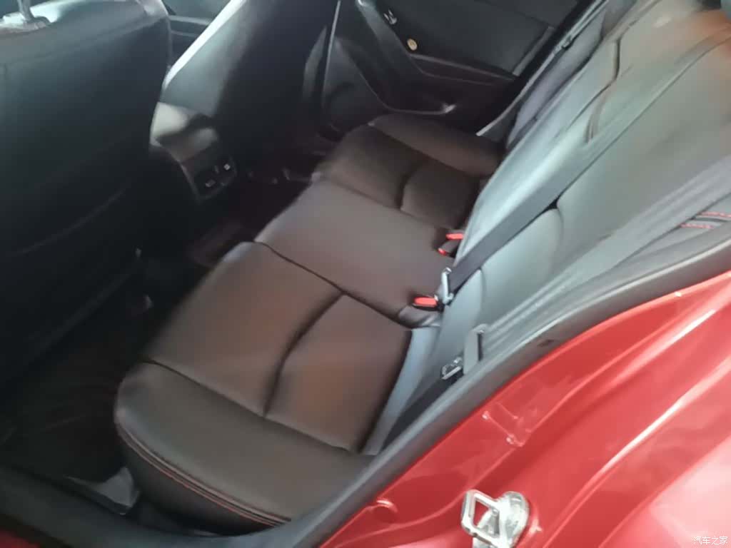 Mazda Mazda3, 2017 17