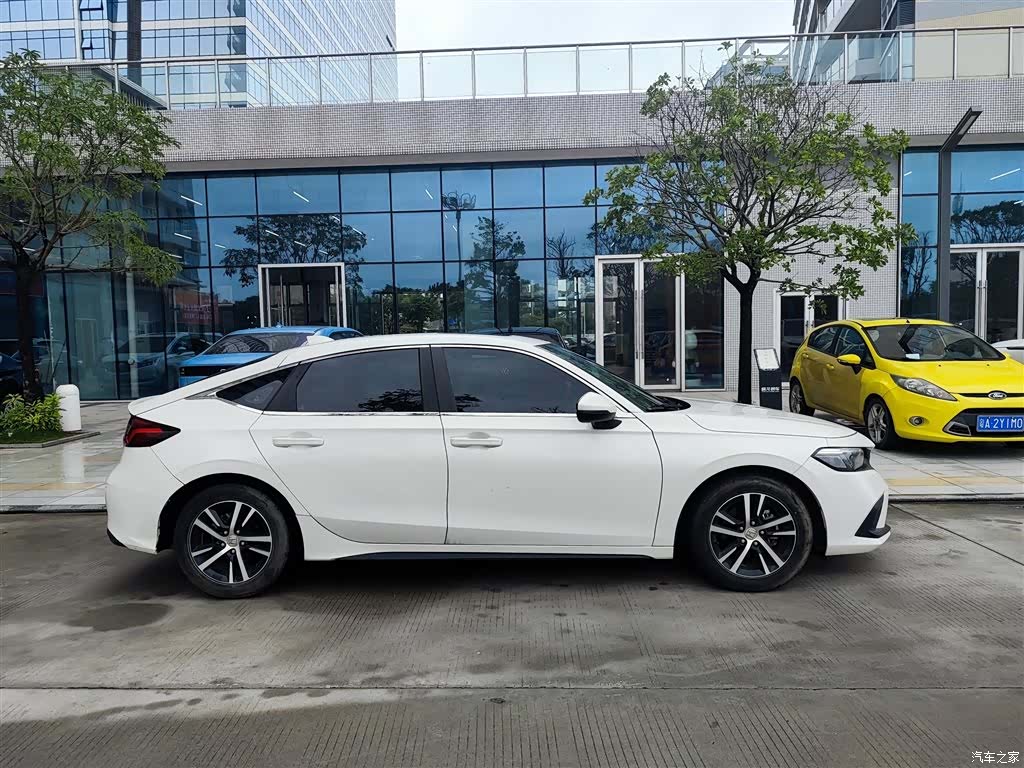 Honda Civic, 2023 3
