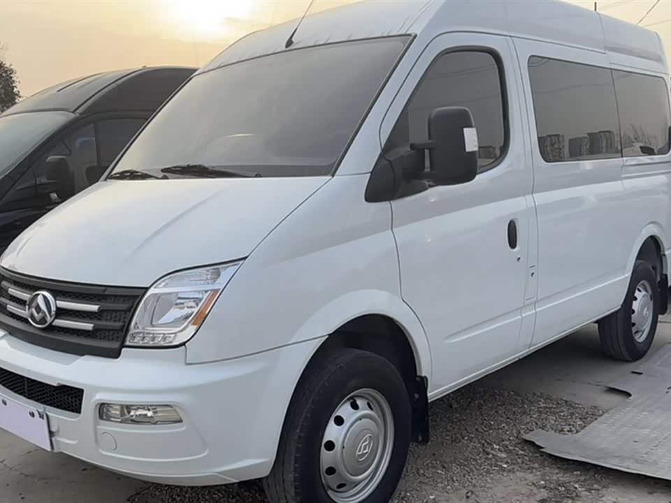 MAXUS Xintu V80