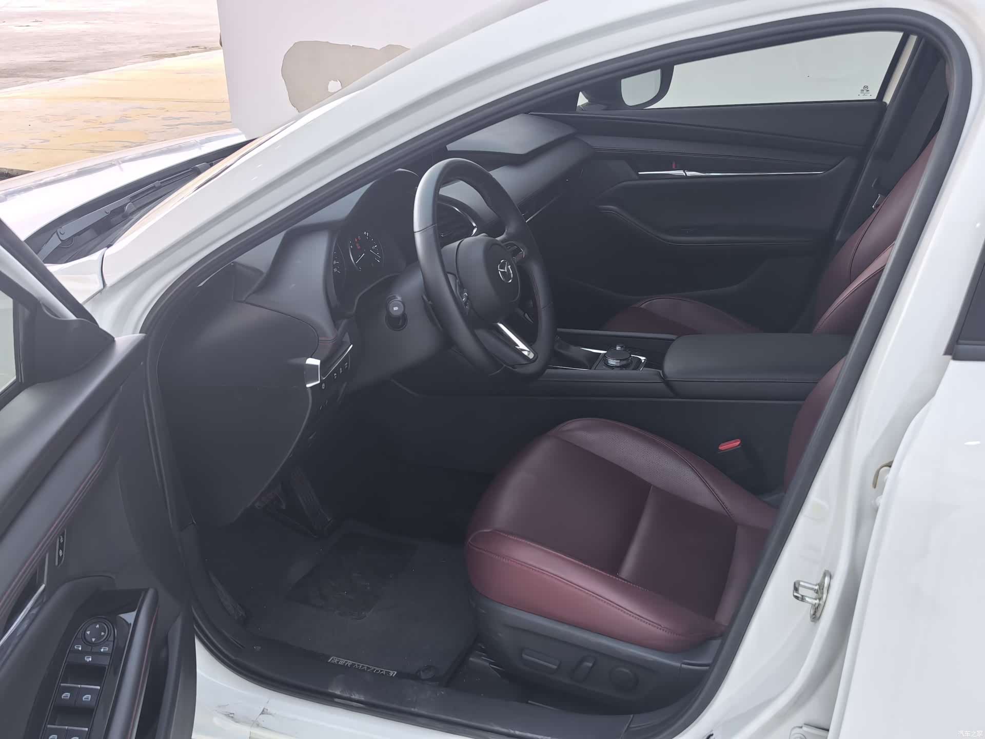 Mazda Mazda3, 2024 7