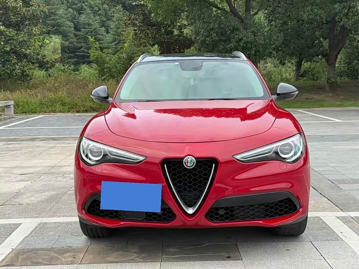 Alfa Romeo Stelvio si tan wei 2017 2.0T 200HP Luxury