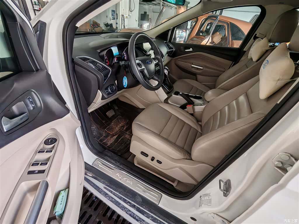 Ford Kuga, 2014 16