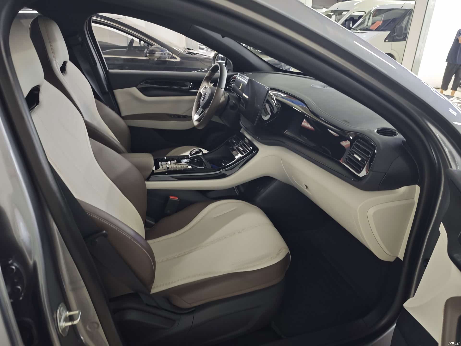 BYD Qin, 2024 11
