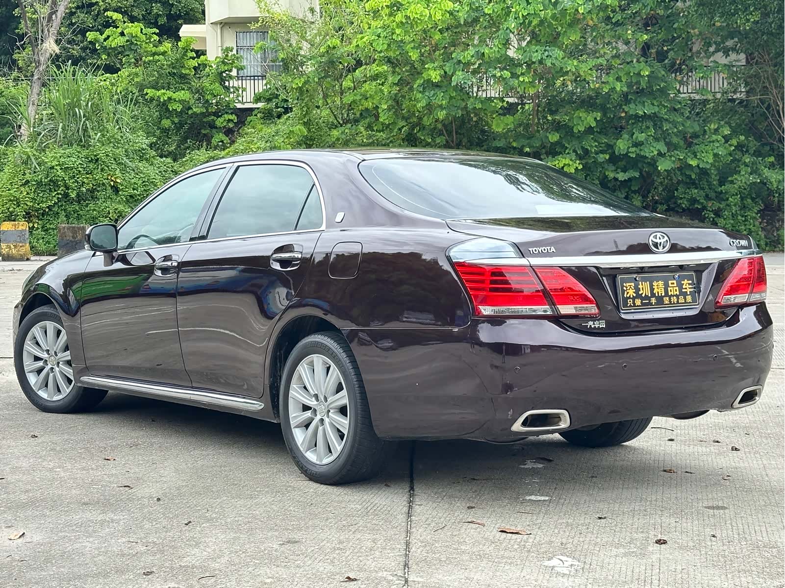 Toyota Crown, 2014 4
