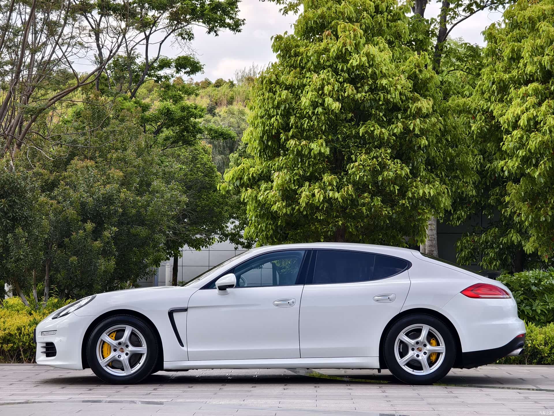 Porsche Panamera, 2014 3
