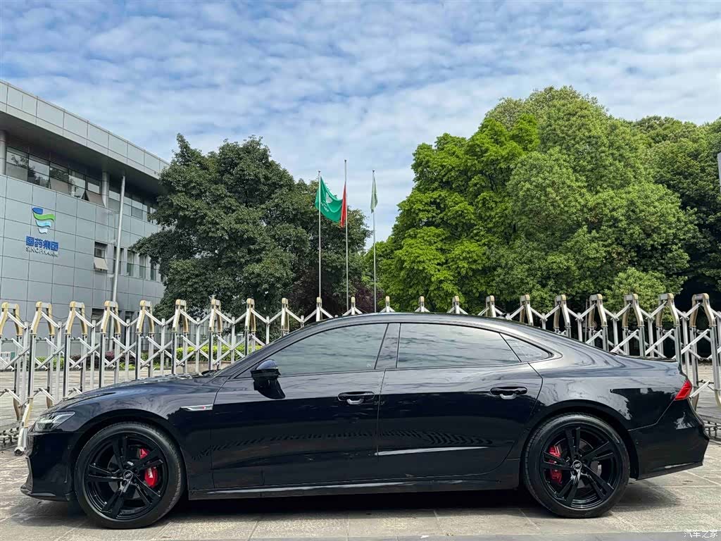 Audi A7L, 2023 4