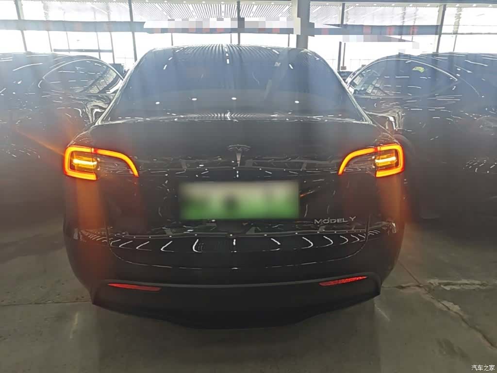 Tesla Model Y, 2023 6