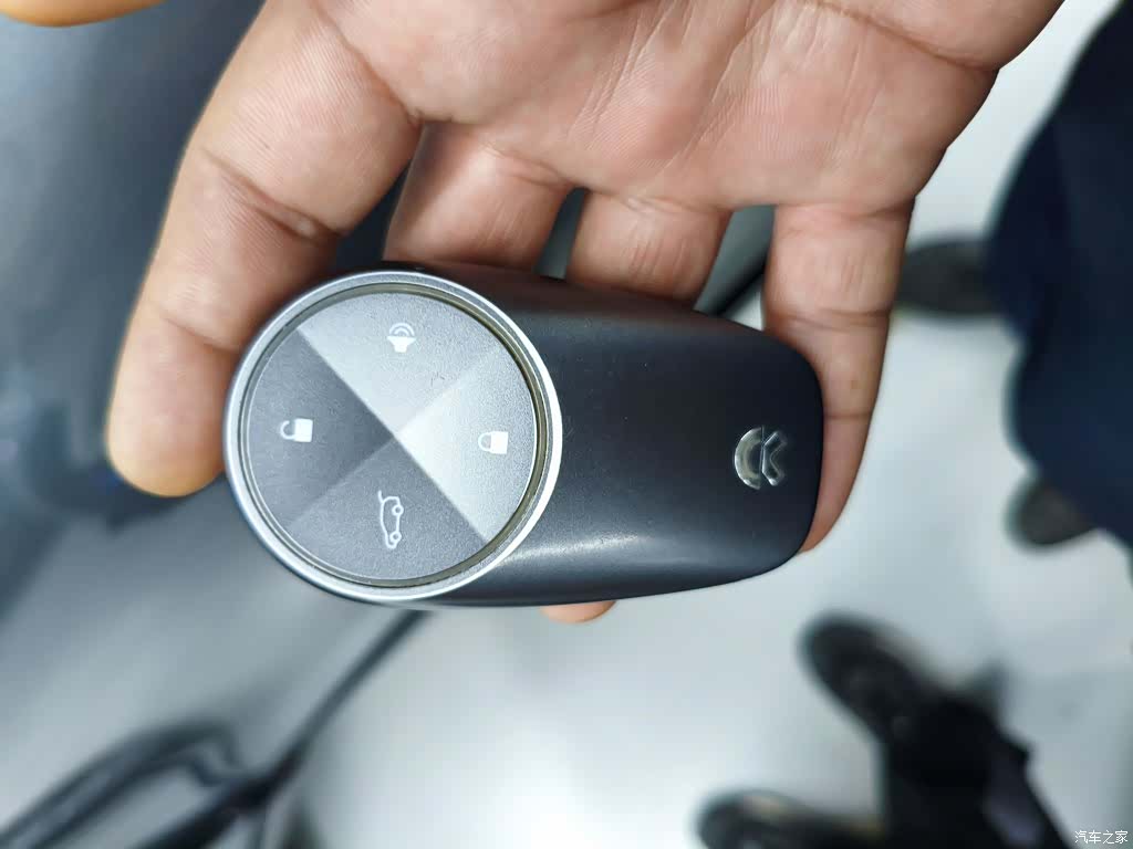 NIO ES6, 2025 9