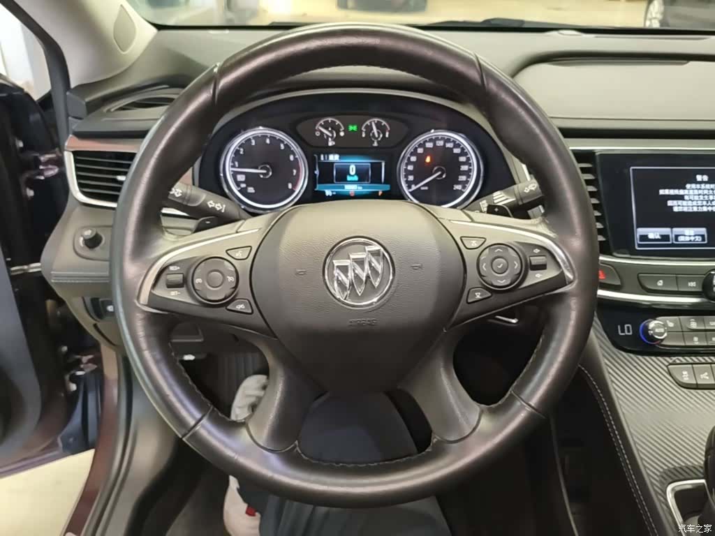 Buick LaCrosse, 2017 11
