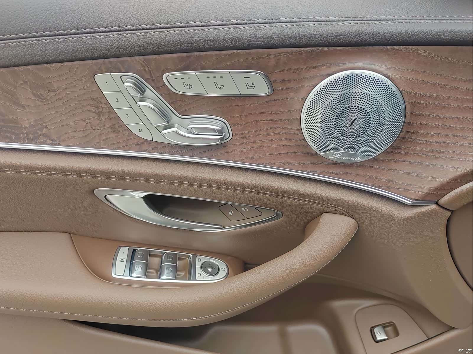 Mercedes-Benz E-Class, 2019 14