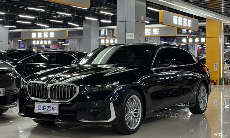 BMW 5 Series, 2025 1