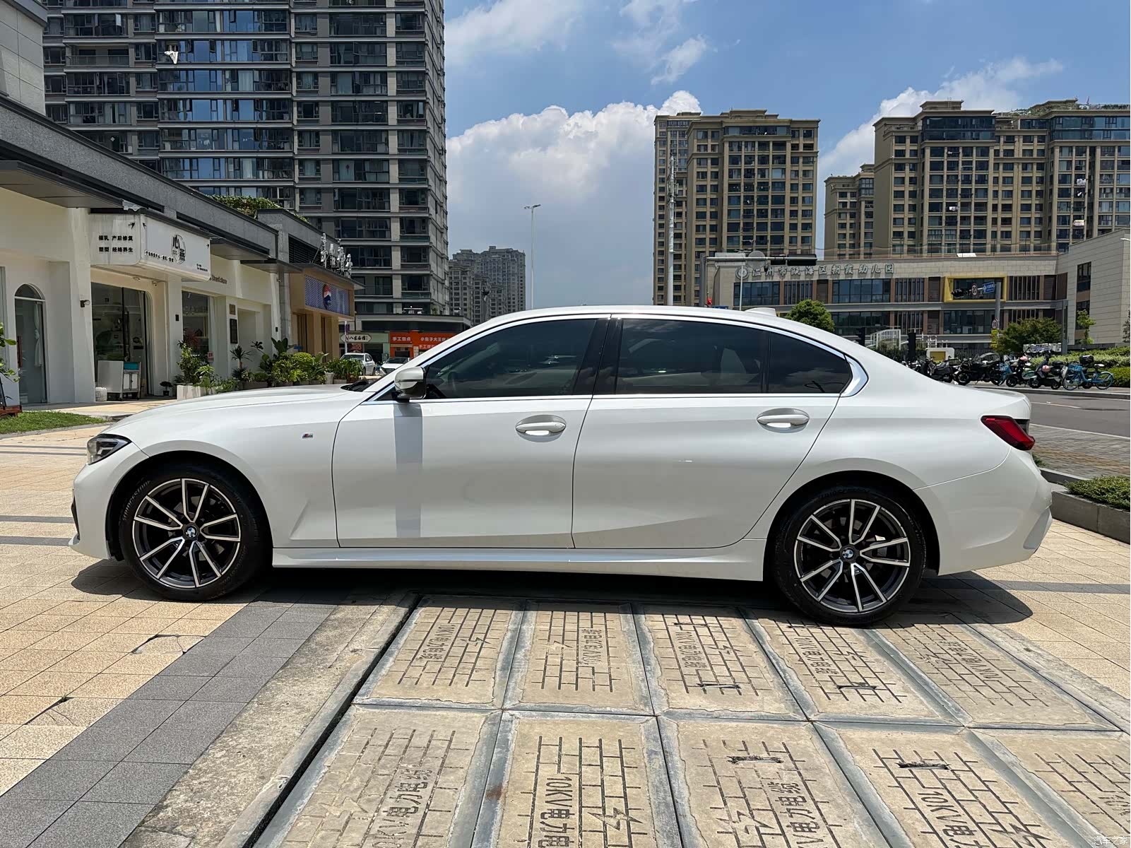 BMW 3 Series, 2021 11