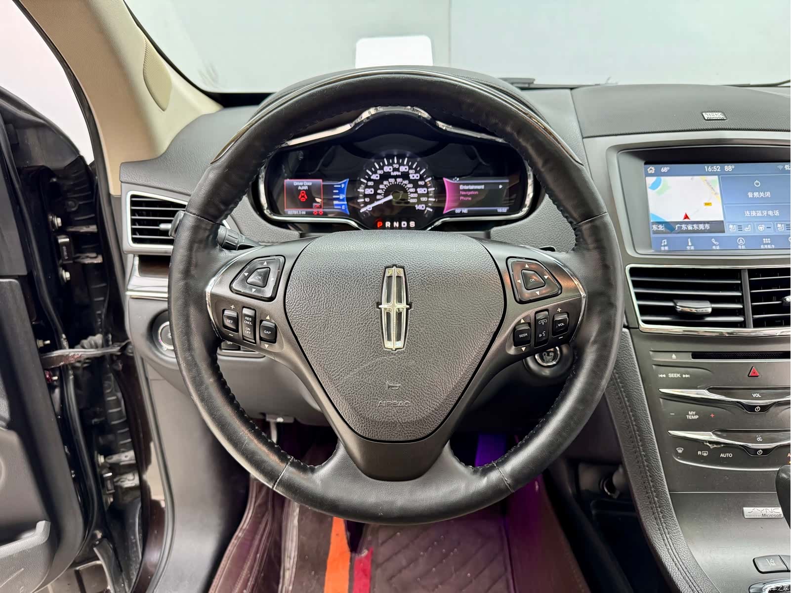 Lincoln MKT, 2014 16