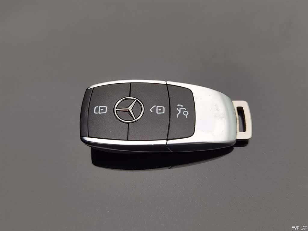 Mercedes-Benz GLB, 2023 19